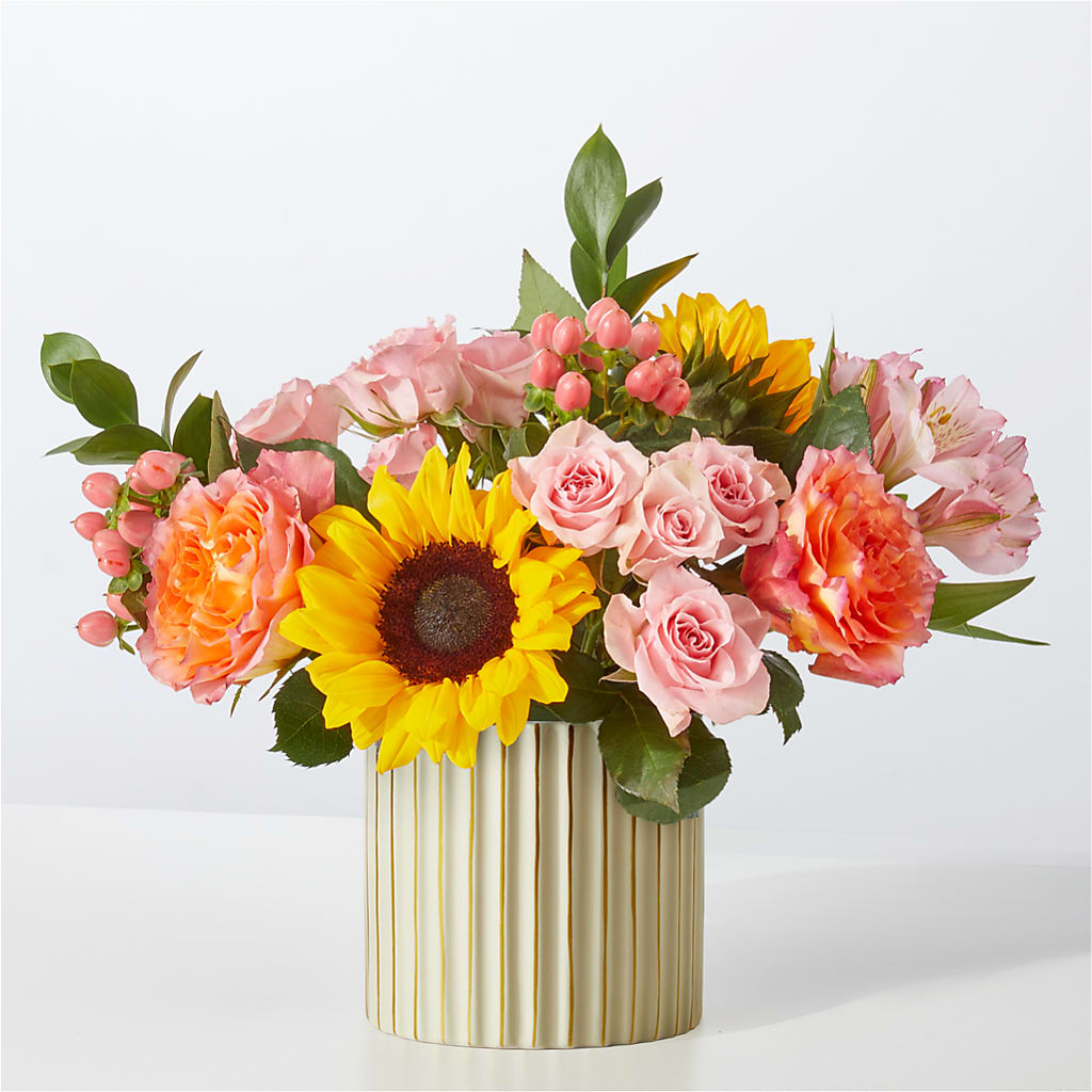 Sun's Out Bouquet – Twigs N Blooms, Gaylord MI