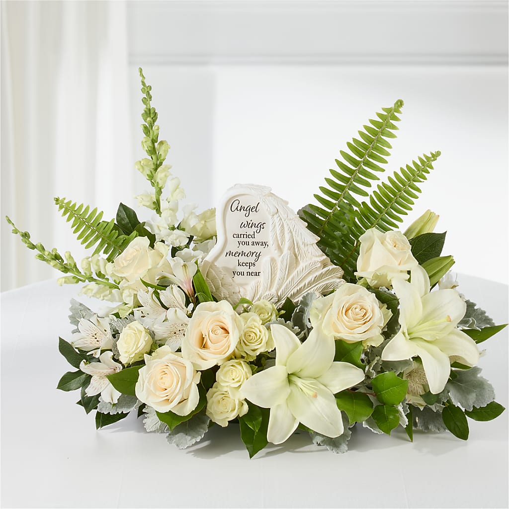 Holding You Close Arrangement – Twigs N Blooms, Gaylord MI