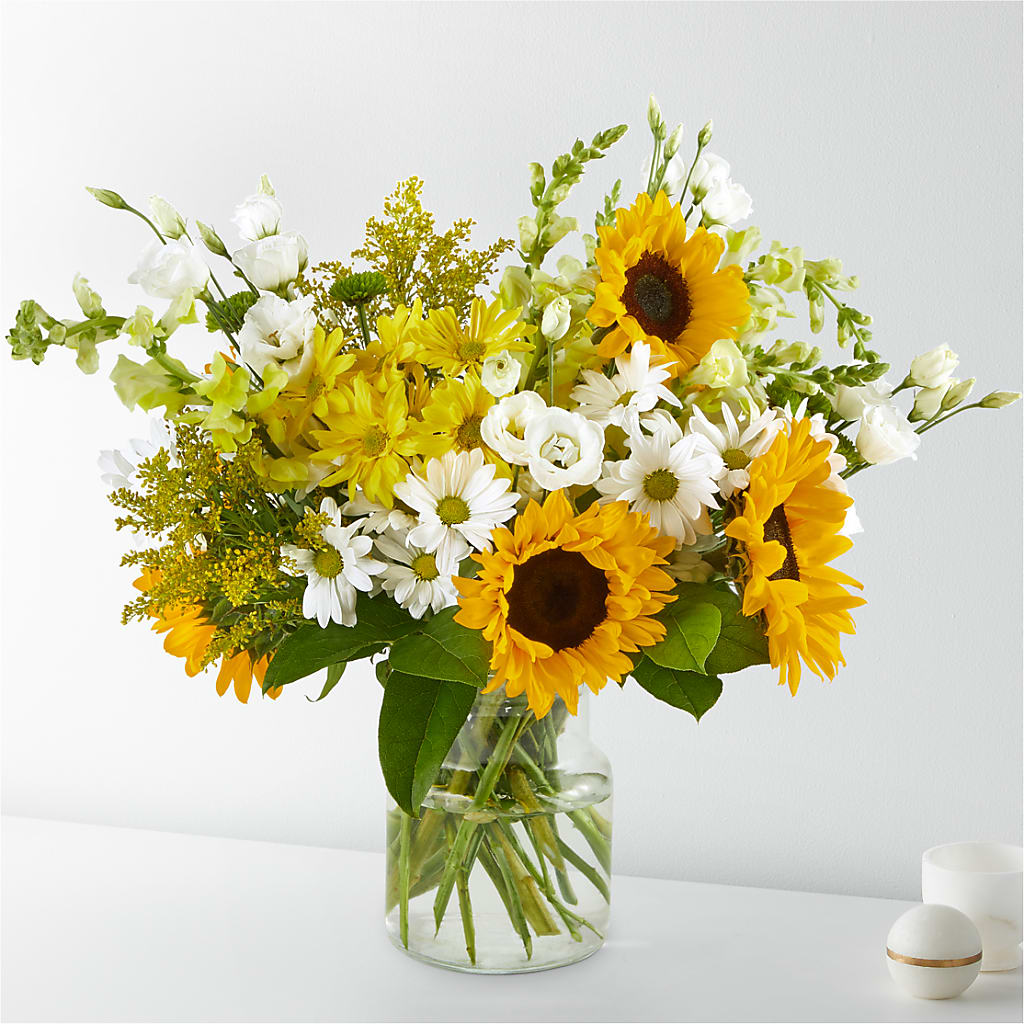 Hello Sunshine Bouquet – Twigs N Blooms, Gaylord MI
