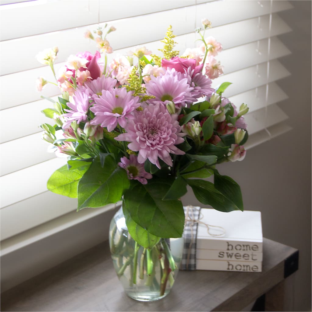 Pastel Tradition - A Florist Original – Twigs N Blooms, Gaylord MI