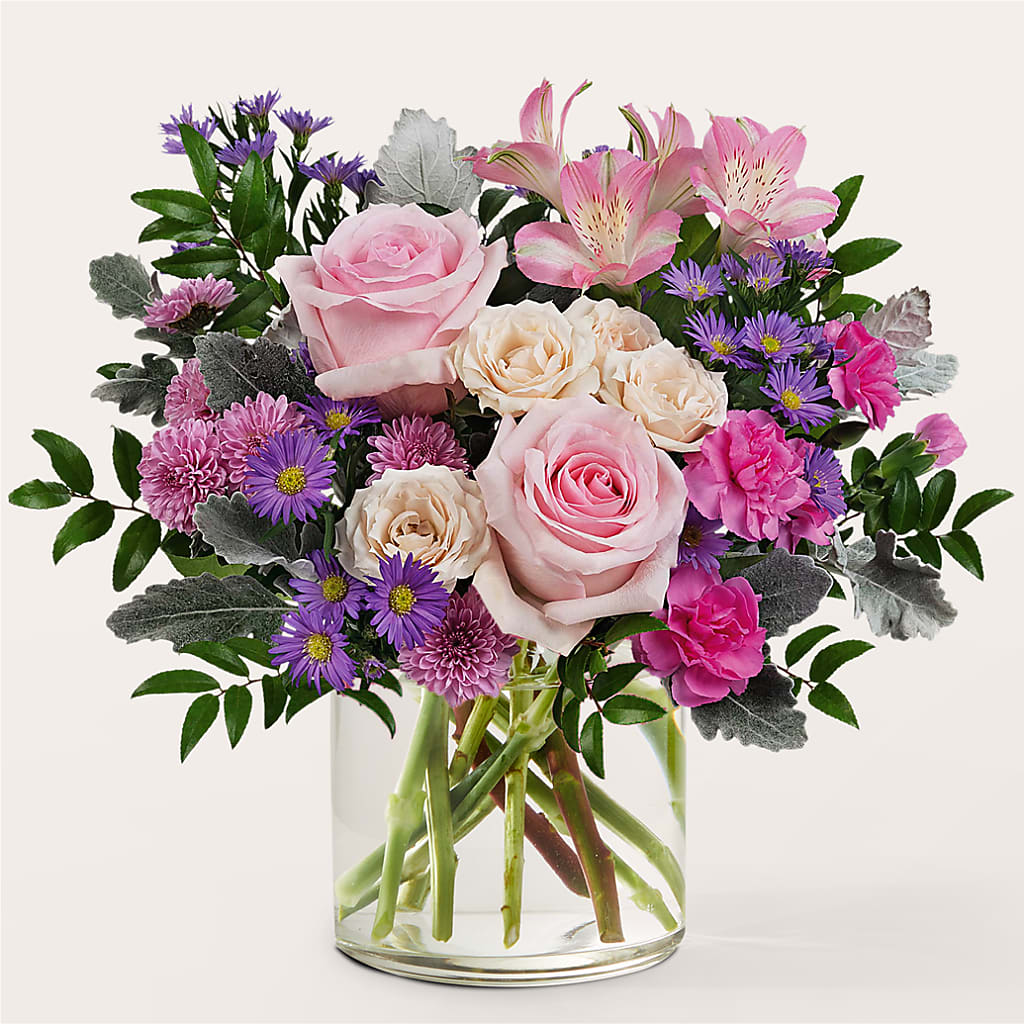 Light as a Feather Bouquet – Twigs N Blooms, Gaylord MI