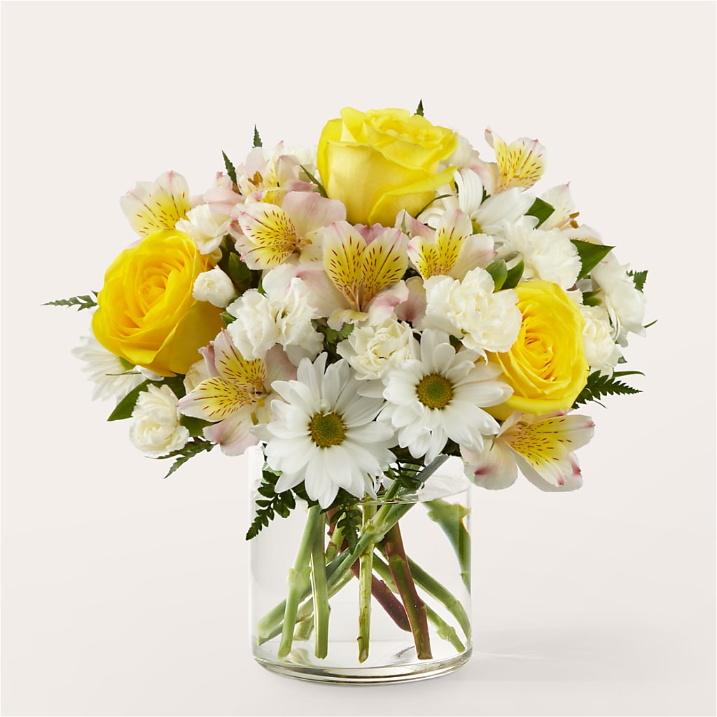 Gleeful Bouquet – Twigs N Blooms, Gaylord MI