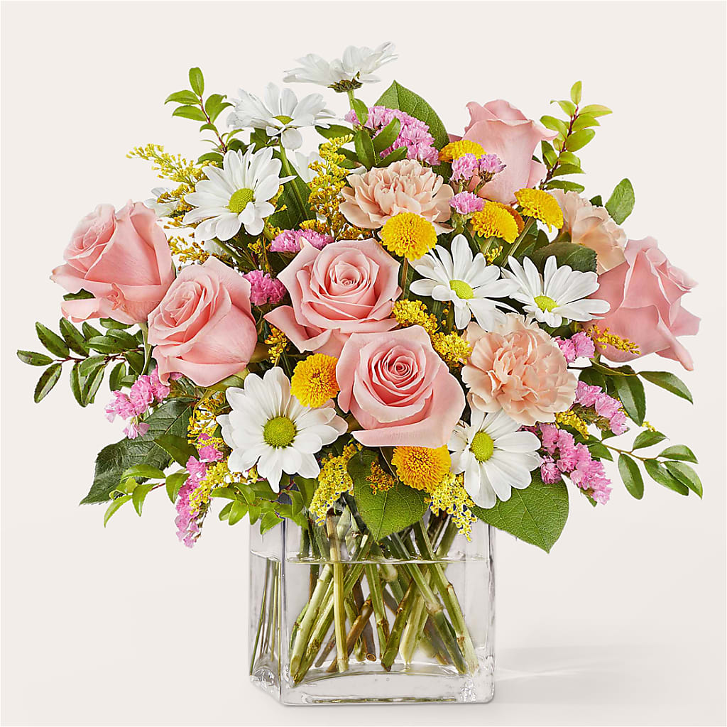 Country Cottage Bouquet – Twigs N Blooms, Gaylord MI