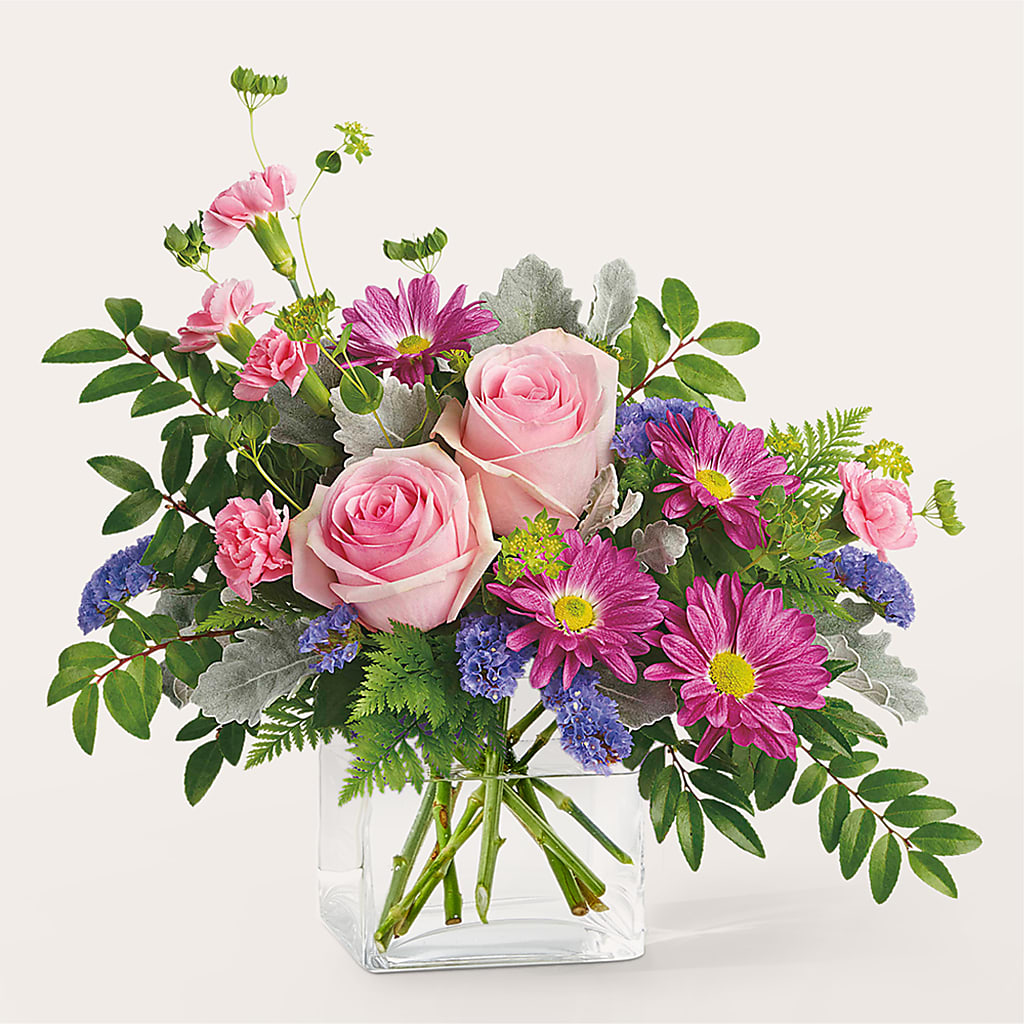 Starlet Bouquet – Twigs N Blooms, Gaylord MI
