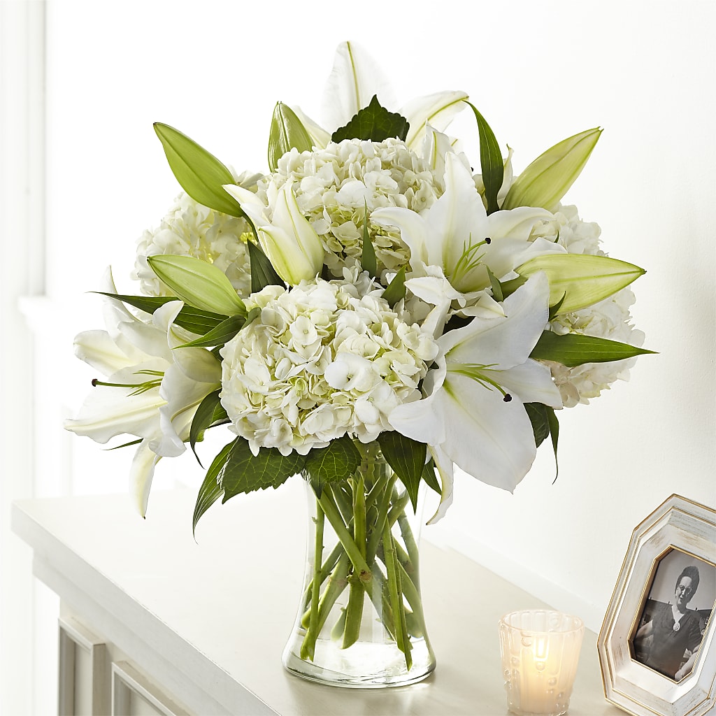 Compassionate Lily Bouquet – Twigs N Blooms, Gaylord MI