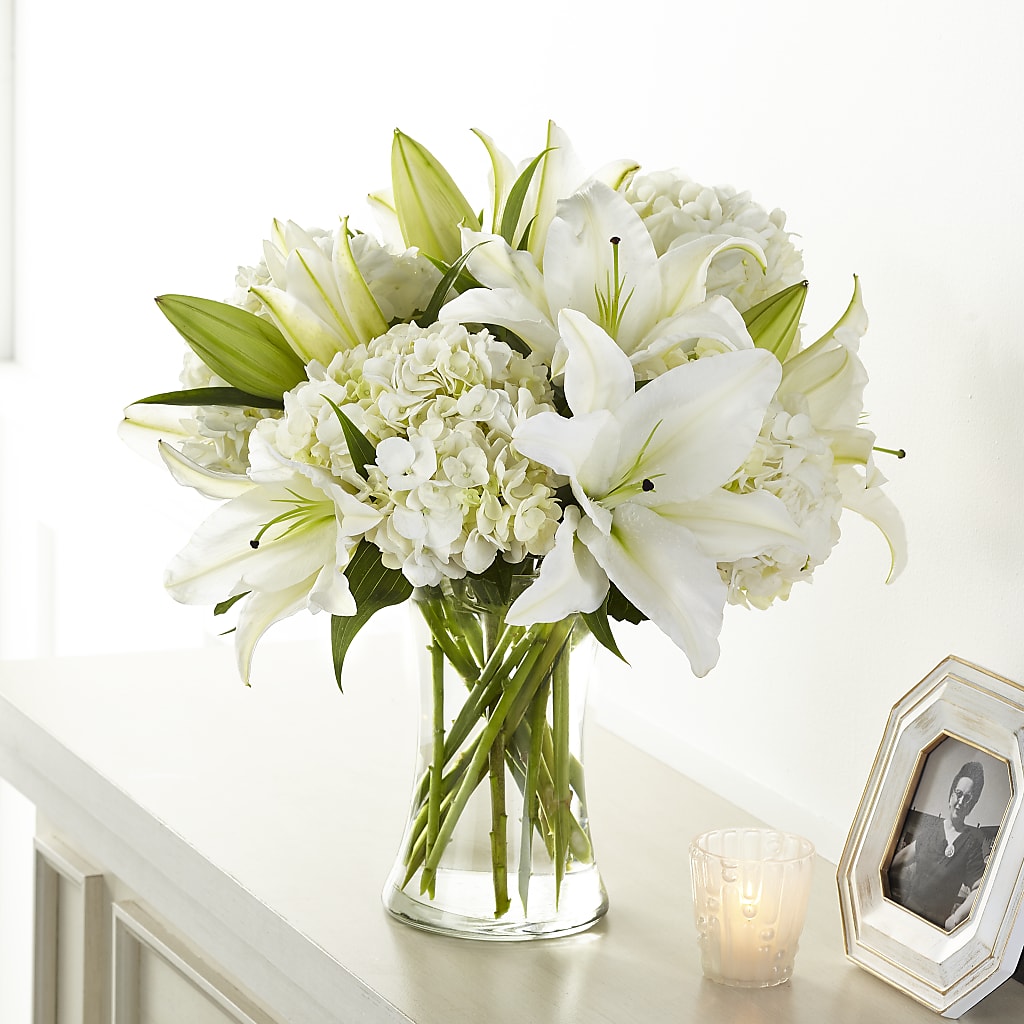 Compassionate Lily Bouquet – Twigs N Blooms, Gaylord MI
