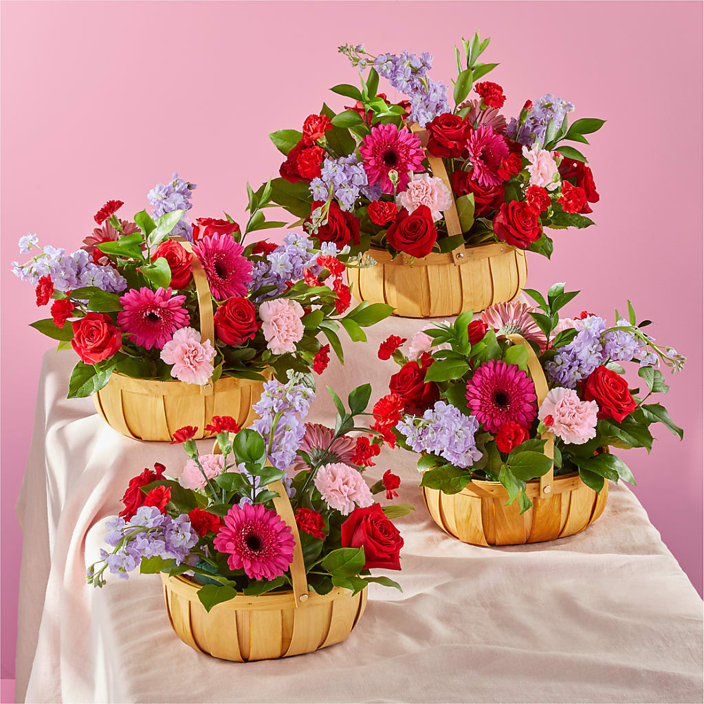Pink Picnic Basket – Twigs N Blooms, Gaylord MI