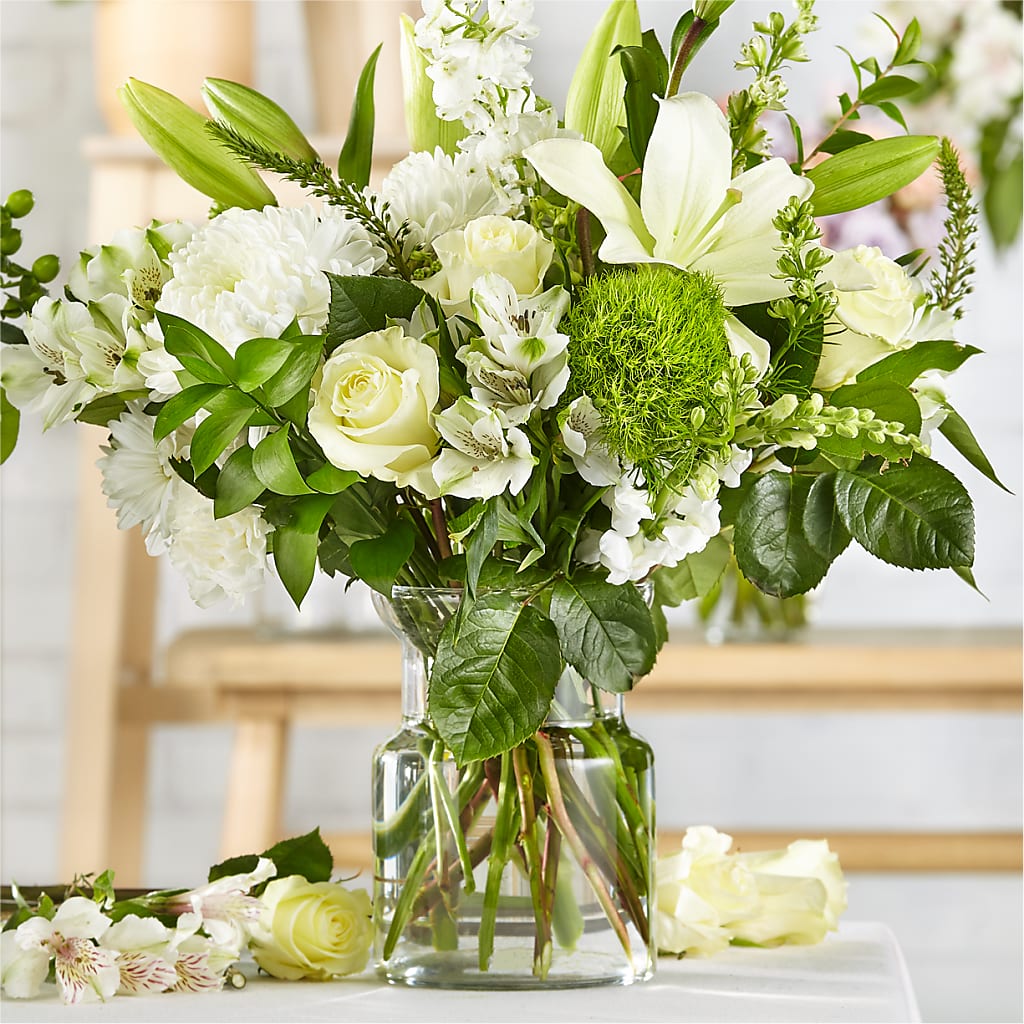 Classic Ivory – A Florist Original – Twigs N Blooms, Gaylord MI