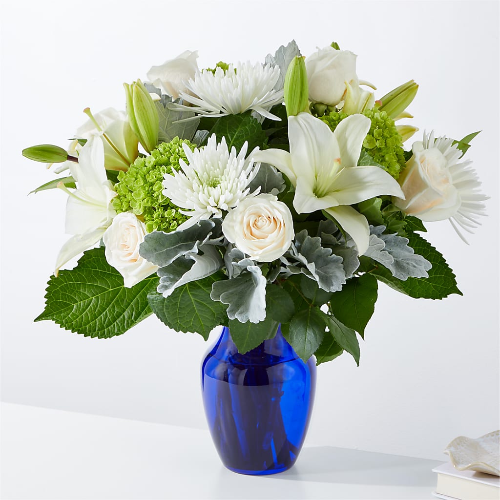 Snowy Dreams Bouquet – Twigs N Blooms, Gaylord MI