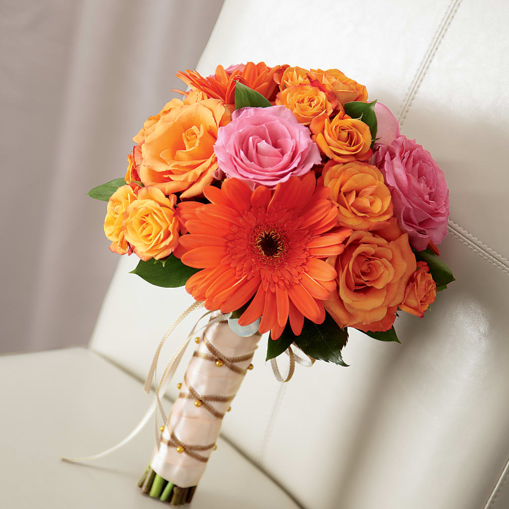 Lifetime of Love Bouquet – Twigs N Blooms, Gaylord MI