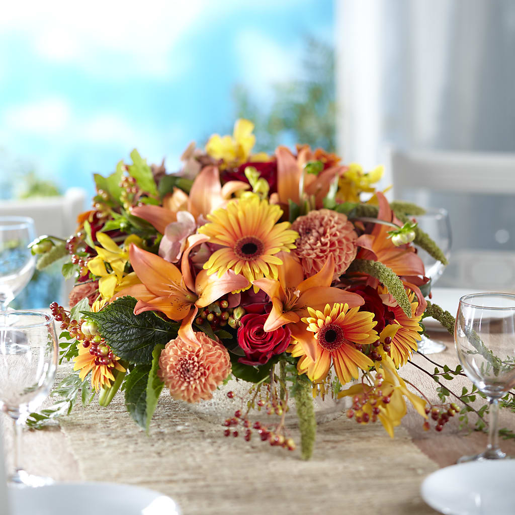 One and Only Centerpiece – Twigs N Blooms, Gaylord MI