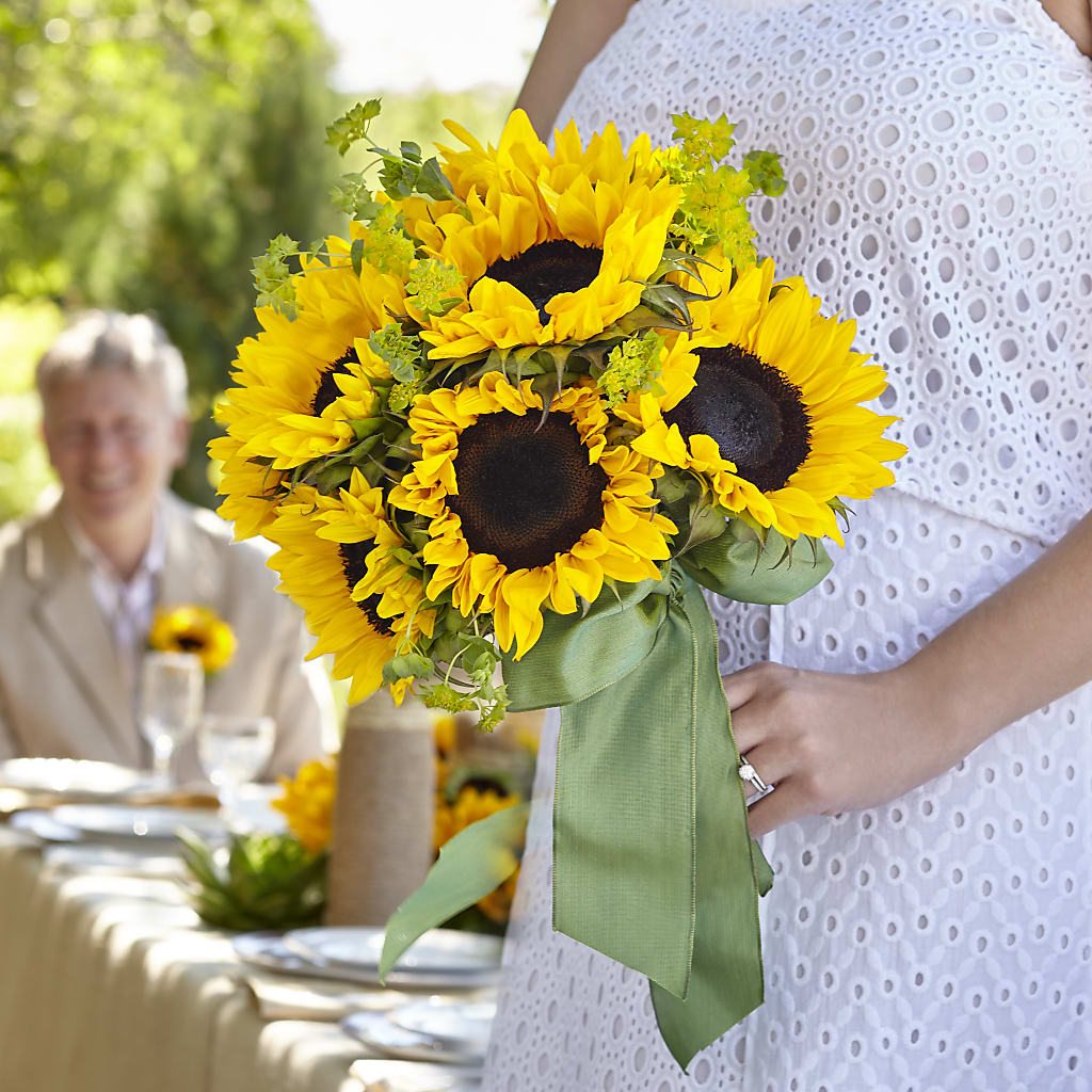 Free Spirit Bouquet – Twigs N Blooms, Gaylord MI