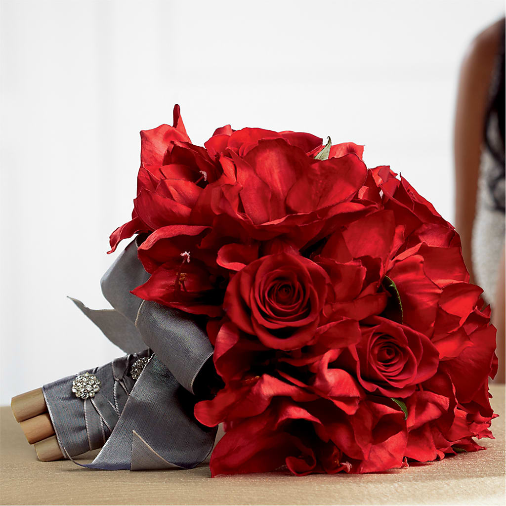 Heart's Happiness Bouquet – Twigs N Blooms, Gaylord MI