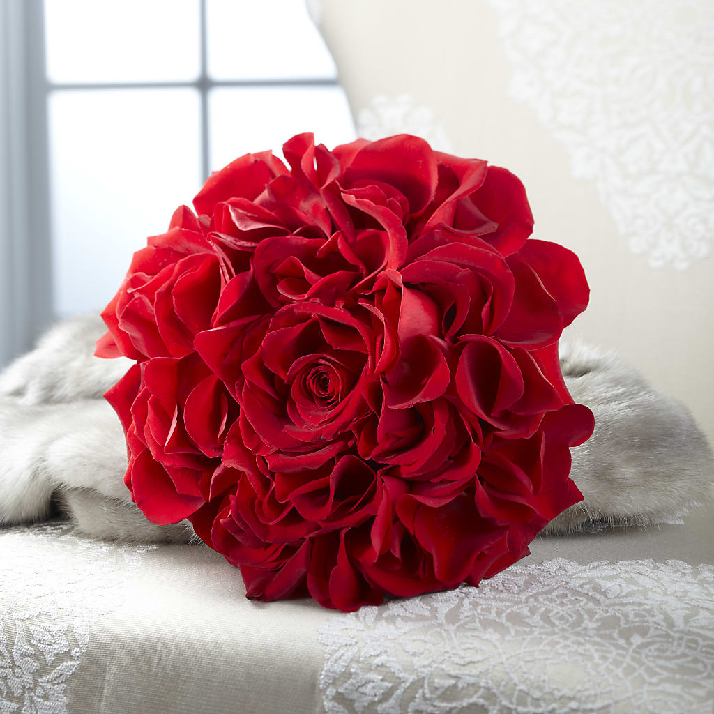 Composite Rose Bouquet – Twigs N Blooms, Gaylord MI