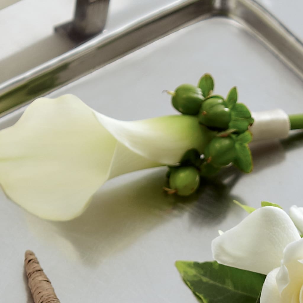 White Calla Boutonniere – Twigs N Blooms, Gaylord MI