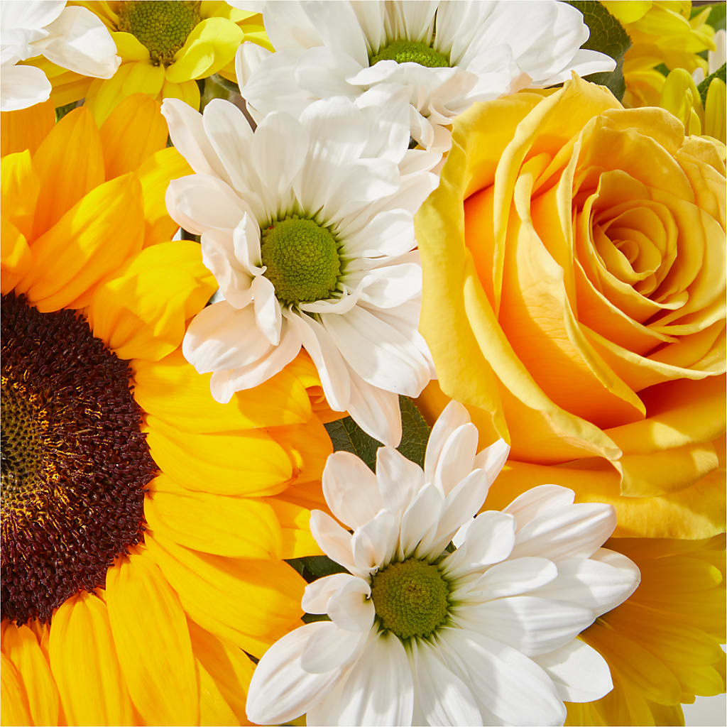 Be Happy Bouquet –  Twigs N Blooms, Gaylord MI