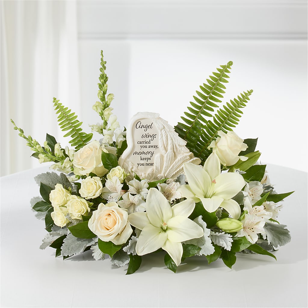Holding You Close Arrangement –  Twigs N Blooms, Gaylord MI