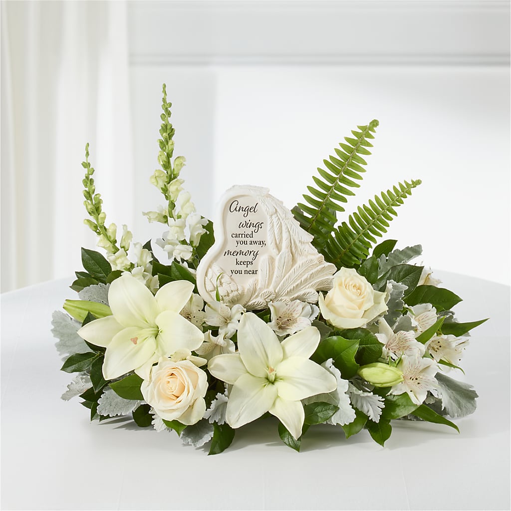 Holding You Close Arrangement –  Twigs N Blooms, Gaylord MI