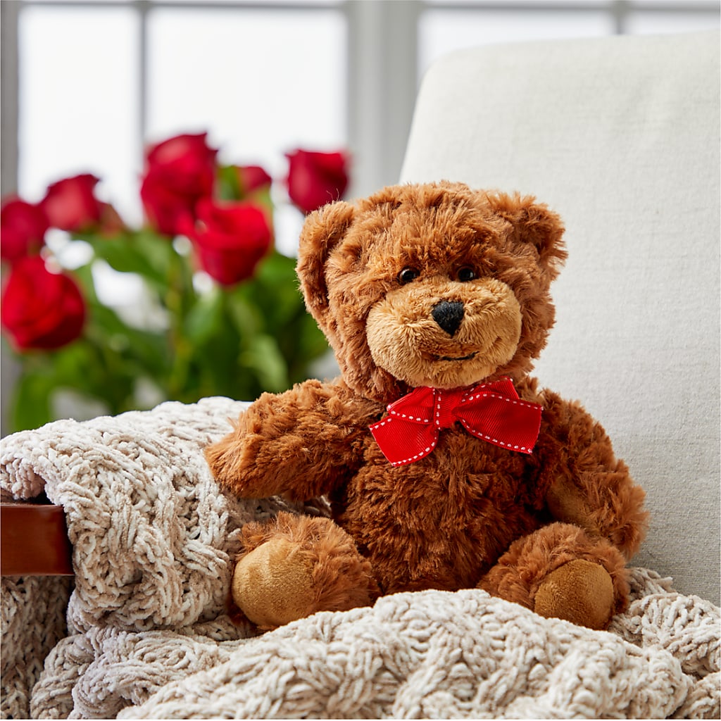 Romantic Long Stem Red Rose Bouquet Bundles –  Twigs N Blooms, Gaylord MI
