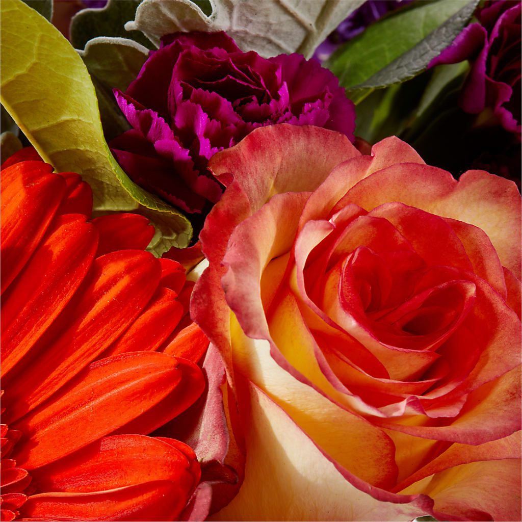 Sangria Bouquet –  Twigs N Blooms, Gaylord MI