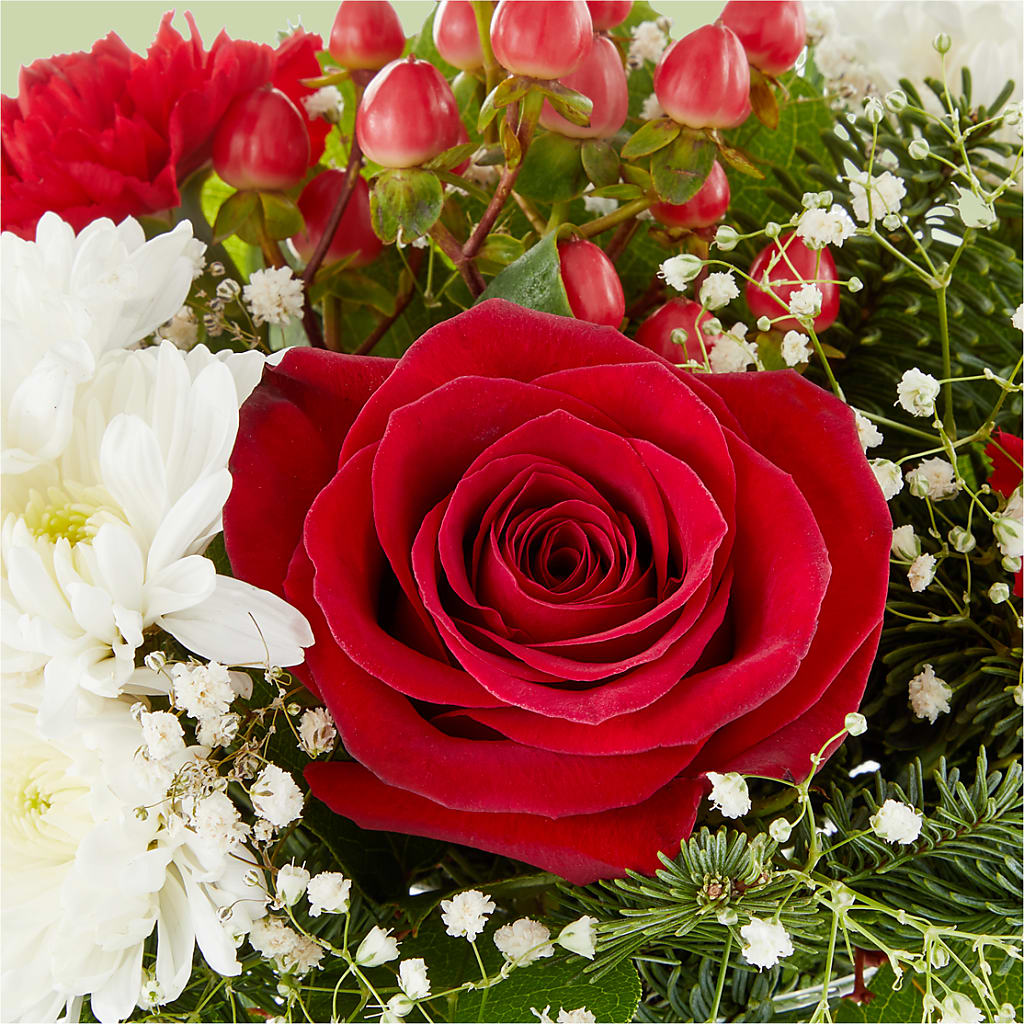 Chance of Flurries Bouquet –  Twigs N Blooms, Gaylord MI