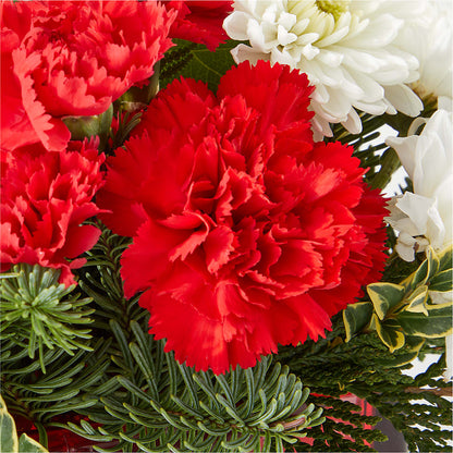 Christmas Market Bouquet –  Twigs N Blooms, Gaylord MI