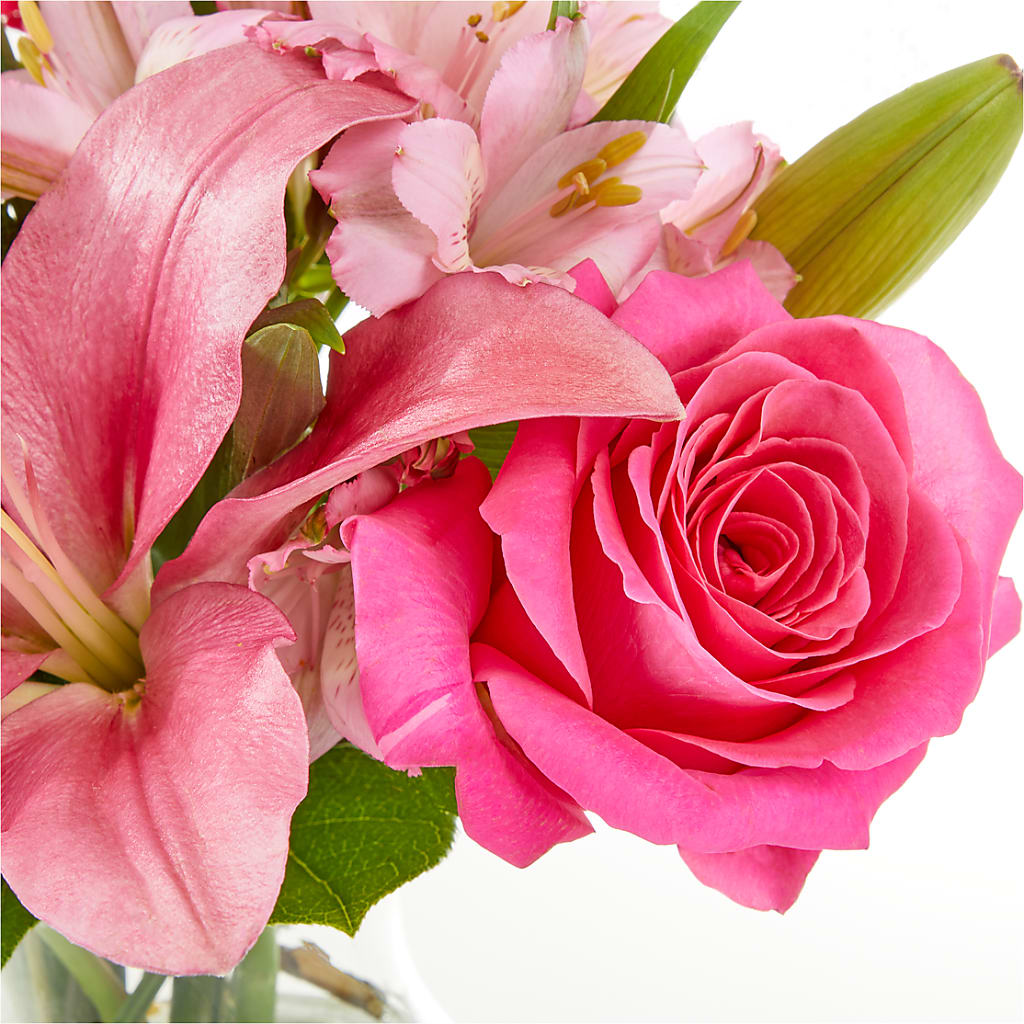 Lots of Love Bouquet –  Twigs N Blooms, Gaylord MI