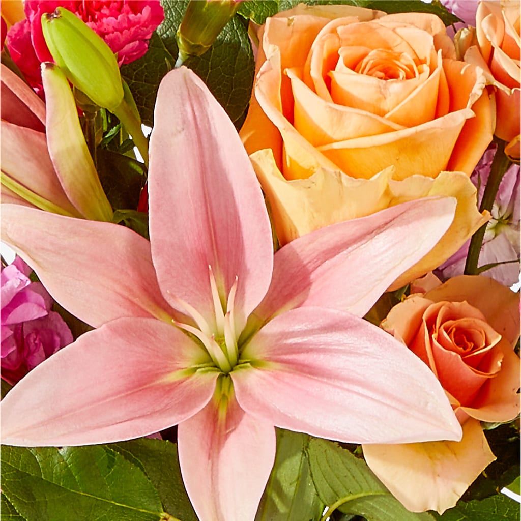 Bisous Bouquet –  Twigs N Blooms, Gaylord MI